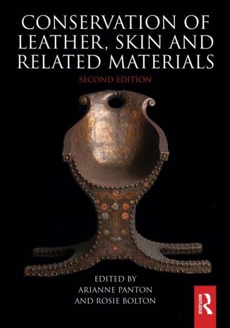 „Conservation of Leather, Skin and Related Materials, Second Edition“. Ein rustikaler, verzierter Holzstuhl ist abgebildet.