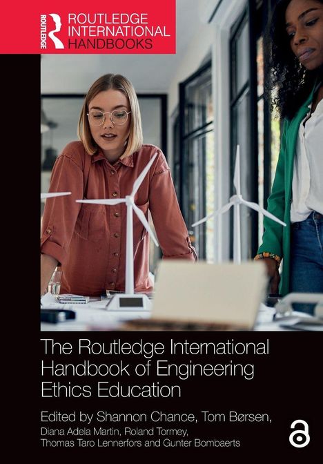 Titel: The Routledge International Handbook of Engineering Ethics Education. Zwei Personen arbeiten an Modell-Windturbinen.