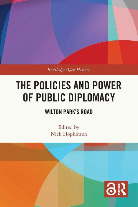 „THE POLICIES AND POWER OF PUBLIC DIPLOMACY“, geometrische Formen in leuchtenden Farben, darunter ein Logo.