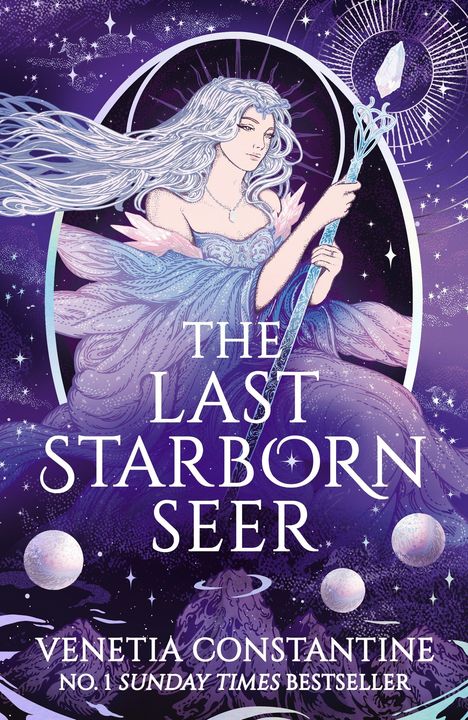 "The Last Starborn Seer" von Venetia Constantine. Illustration einer Frau mit langem Haar, Stab und Sternenhimmel.