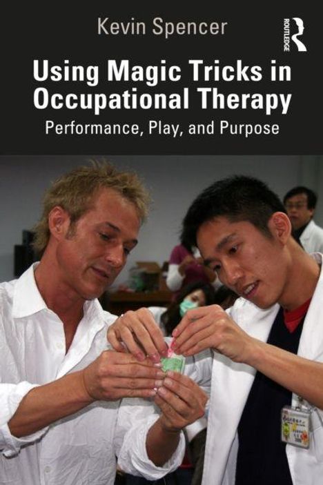 Buchtitel: "Using Magic Tricks in Occupational Therapy". Zwei Männer führen gemeinsam eine magische Aktivität durch.