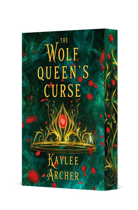 Text: "The Wolf Queen's Curse" und "Kaylee Archer". Illustration: Goldene Krone mit rotem Edelstein auf grünem Hintergrund.