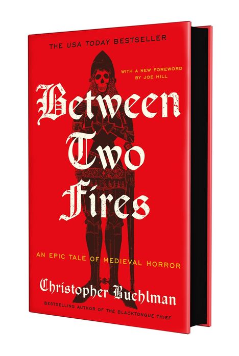„Between Two Fires“ von Christopher Buehlman. Illustration eines Ritters mit Totenkopf auf rotem Hintergrund.