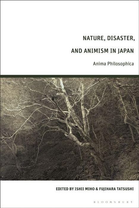Text: "Nature, Disaster, and Animism in Japan" von Anima Philosophica. Untere Hälfte zeigt ein schwarz-weißes Foto von Bäumen.