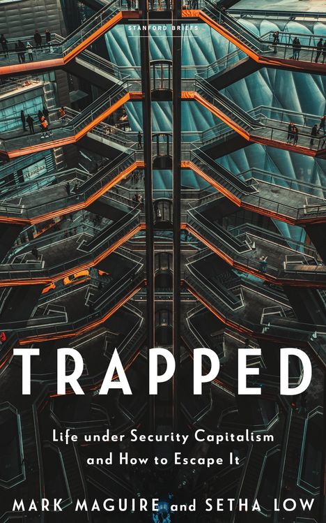 Mark Maguire: Trapped, Buch