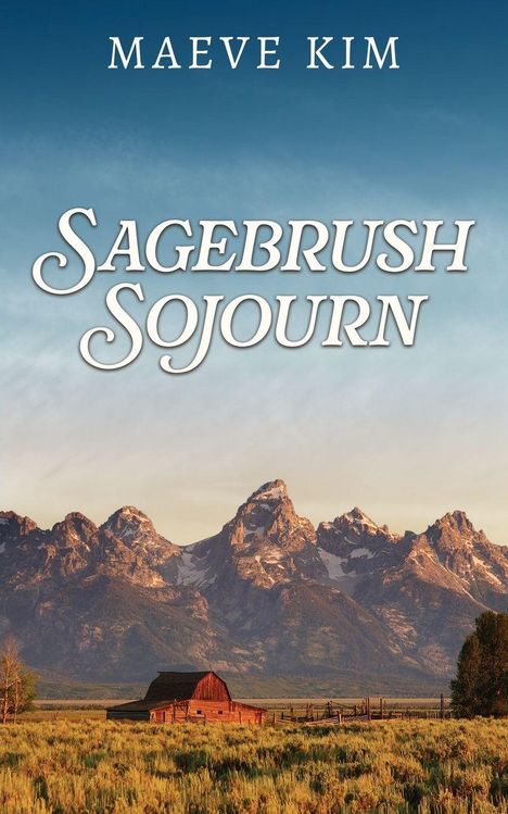 Text: "Sagebrush Sojourn" von Maeve Kim. Eine Scheune vor einer Bergkette bei Sonnenuntergang.
