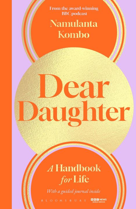 "Dear Daughter" steht groß in der Mitte. Farben: Lila, Orange, Gold. Oben Name der Autorin: Namulanta Kombo.