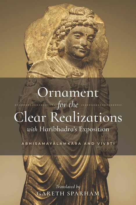 „Ornament for the Clear Realizations“ steht im Vordergrund, dahinter eine buddhistische Statue in goldenen Tönen.