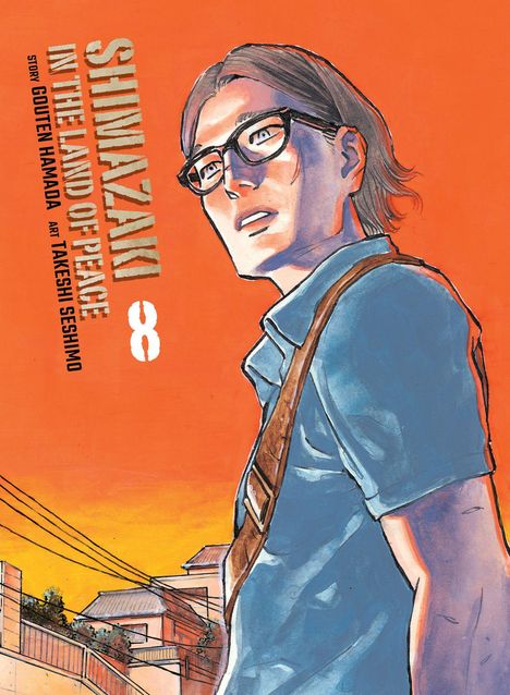 Text: „SHIMAZAKI IN THE LAND OF PEACE“. Ein Mann mit Brille vor orangefarbenem Hintergrund, im Manga-Stil gezeichnet.