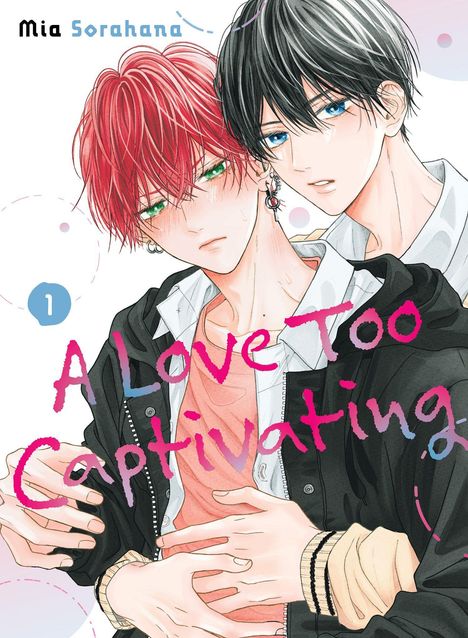 „A Love Too Captivating“, „Mia Sorahana“. Zwei junge Männer, eng umarmt, mit intensiven Blicken, einer hat rote, der andere schwarze Haare.