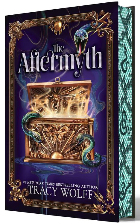 "The Aftermyth" von Tracy Wolff. Eine Schatzkiste mit leuchtendem Inhalt, umrandet von Schlangen und goldenen Verzierungen.