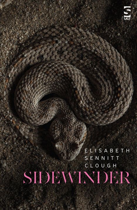 Text: ELISABETH SENNITT CLOUGH SIDEWINDER. Eine Schlange auf sandigem Boden mit einem "Salt"-Logo oben rechts.