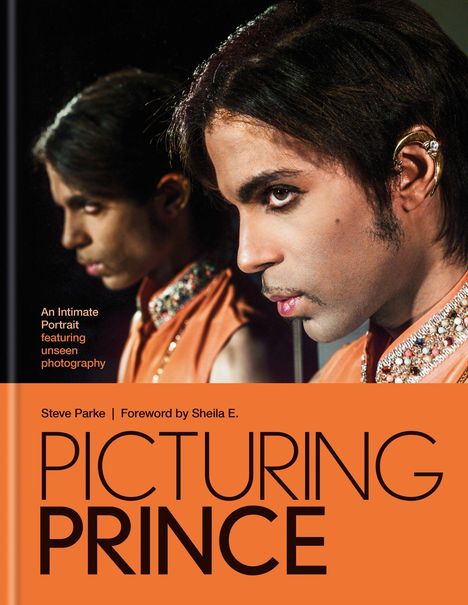 "Picturing Prince" von Steve Parke mit Vorwort von Sheila E. zeigt ein Profil von Prince mit Spiegelbild, Schmuck im Ohr.