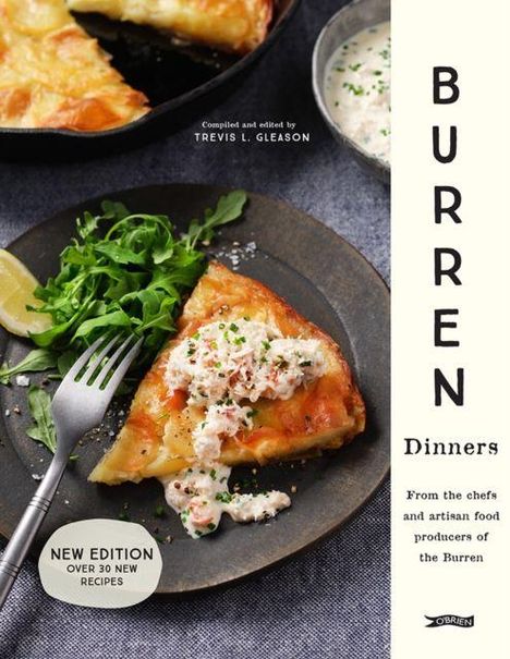 BURREN Dinners, New edition, over 30 new recipes. Teller mit Gebäck, Rucola, Zitrone und einer Sauce.