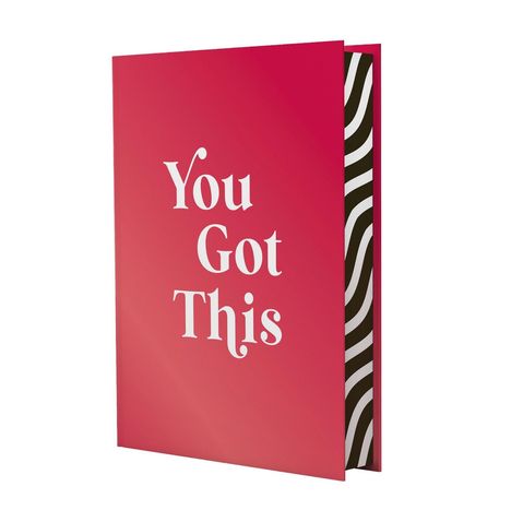 Text „You Got This“. Roter Ordner mit stilvollem Schriftzug und schwarz-weißen Zickzackmustern innen.