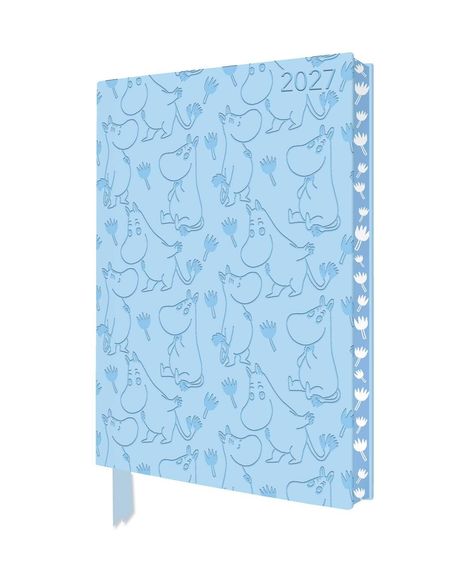 „2027“ steht in der Ecke. Ein hellblaues Notizbuch mit Mumin-Charakteren und Blumen.