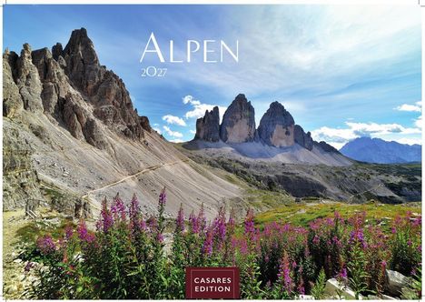 Text: "ALPEN 2027", "CASARES EDITION". Steinige Berglandschaft mit markanten Gipfeln und violetten Blumen im Vordergrund.