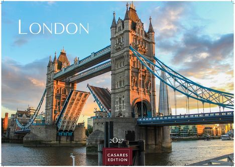 Text: "LONDON", "2027", "CASARES EDITION". Zeigt die Tower Bridge bei Sonnenuntergang mit geöffneten Zugbrücken.