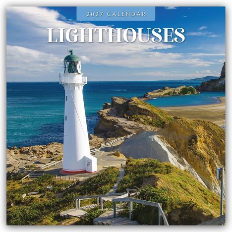 2027 Calendar, Lighthouses. Ein Leuchtturm steht auf einem Felsen im Meer unter blauem Himmel mit wenigen Wolken.