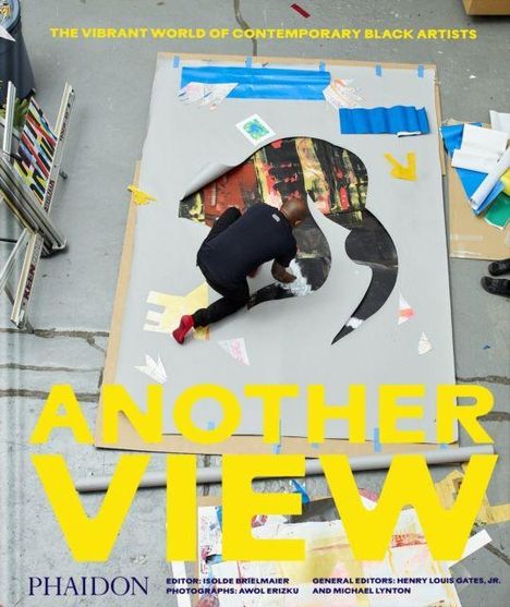 "The vibrant world of contemporary black artists", "ANOTHER VIEW". Person arbeitet an Collage auf großem Papier.