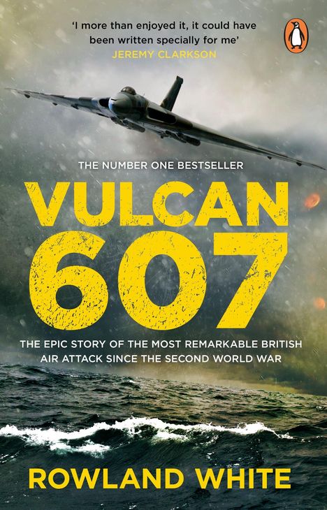 Zitat von Jeremy Clarkson, großer gelber Titel "VULCAN 607". Flugzeug fliegt über stürmisches Meer.