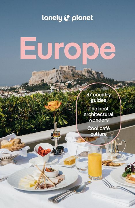 Text: „Europe. 37 country guides. The best architectural wonders. Cool café culture.“ Im Vordergrund ein gedeckter Tisch, hinten eine Stadt.