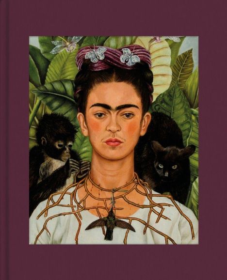 Illustration: Eine Frau mit dunklen Haaren, Schmetterlingen und Pflanzen im Hintergrund, trägt ein Vogelamulett. Links ein Affe, rechts eine schwarze Katze.
