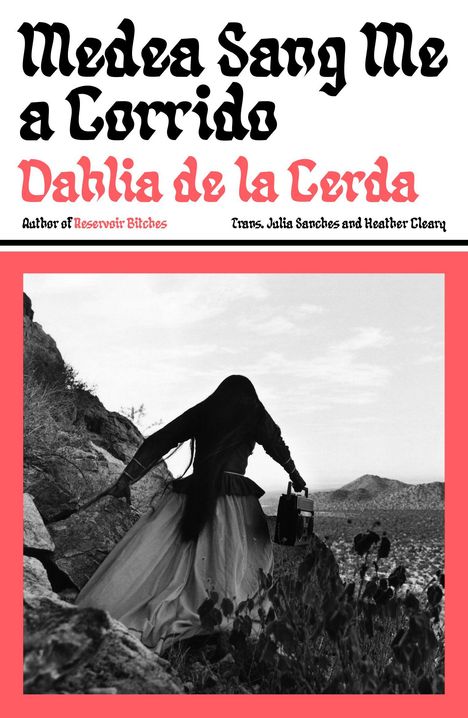„Medea Sang Me a Corrido“ von Dahlia de la Cerda zeigt eine Person in langer Kleidung in einer felsigen Landschaft.