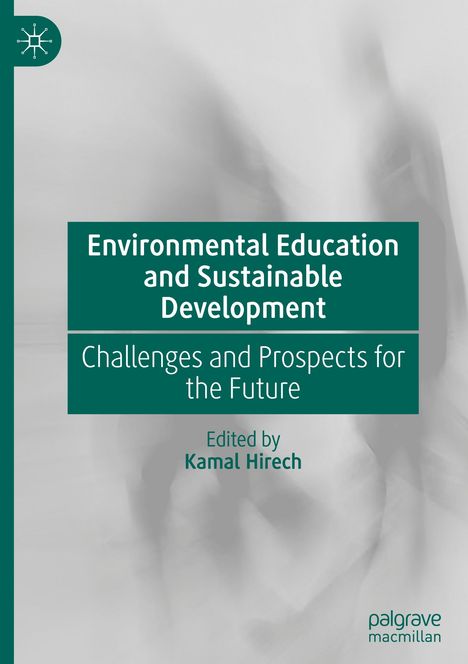"Environmental Education and Sustainable Development" steht zentriert auf grauem Hintergrund.