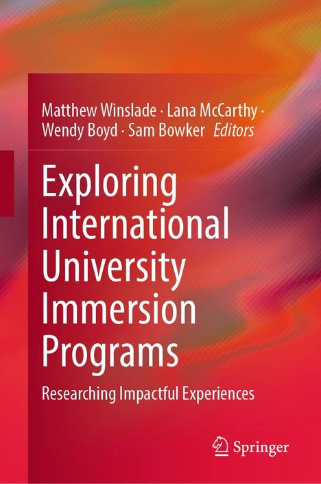 „Exploring International University Immersion Programs“ von Winslade, McCarthy, Boyd, Bowker. Hintergrund rot-orange mit Verlag-Logo.