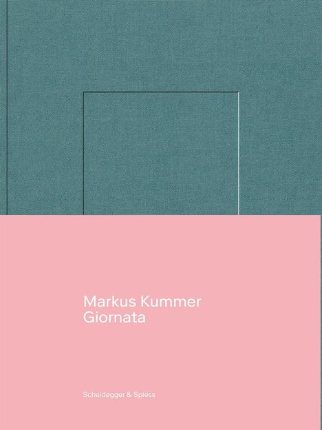 "Markus Kummer Giornata" und "Scheidegger & Spiess" sind auf rosa Textfeld, vor blauem Hintergrund.