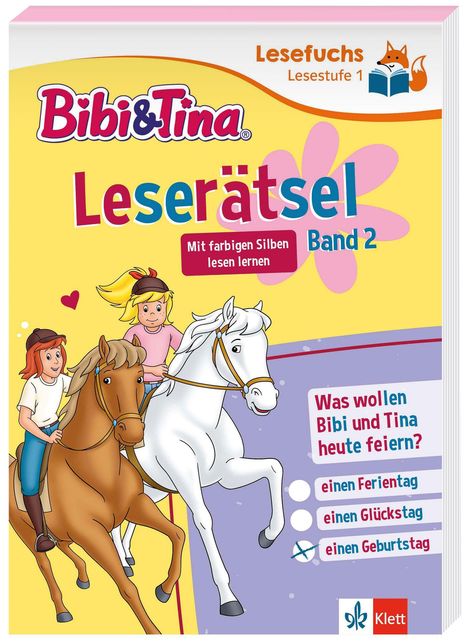 Bibi & Tina Leserätsel Band 2, "Was wollen Bibi und Tina heute feiern?" Zwei Mädchen reiten fröhlich auf Pferden.