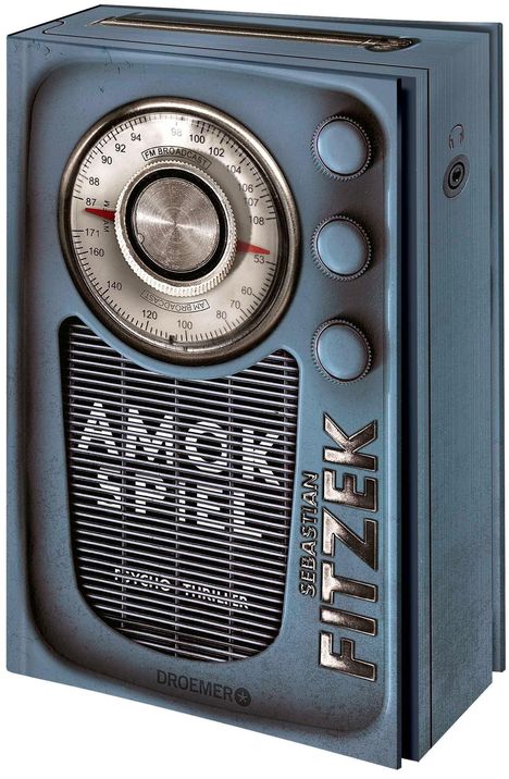 "AMOK SPIEL", "SEBASTIAN FITZEK" und "PSYCHO-THRILLER" sind auf einer retro Radio-Illustration zu sehen.