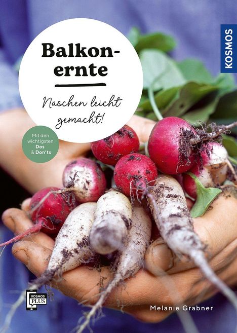 „Balkonernte: Naschen leicht gemacht!“ In Händen gehaltene frische Radieschen, mit Blättern und Erde.