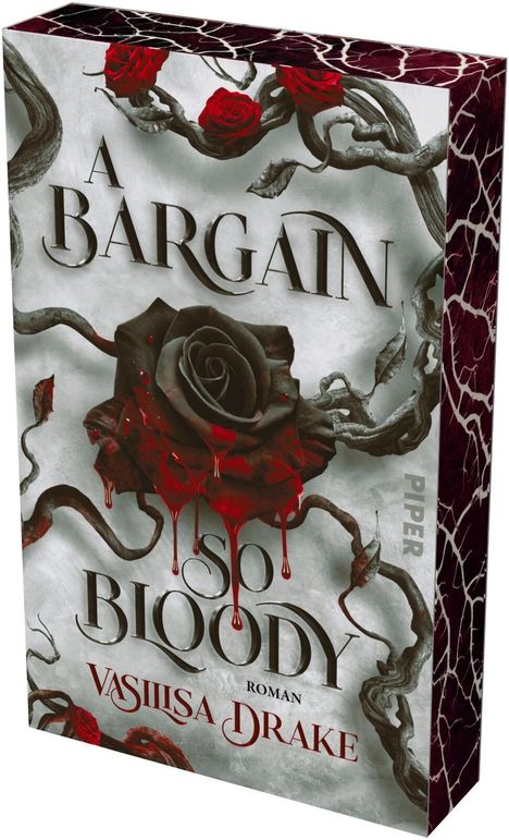 Text: "A Bargain So Bloody, Vasilisa Drake, Roman." Illustration: Eine schwarze Rose tropft blutrot, umgeben von roten Rosen.