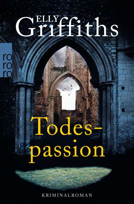 Elly Griffiths: Todespassion, Buch