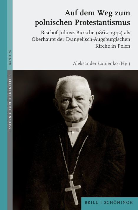 Titel: "Auf dem Weg zum polnischen Protestantismus". Schwarz-weiß Porträt eines älteren Mannes mit Kreuzkette.