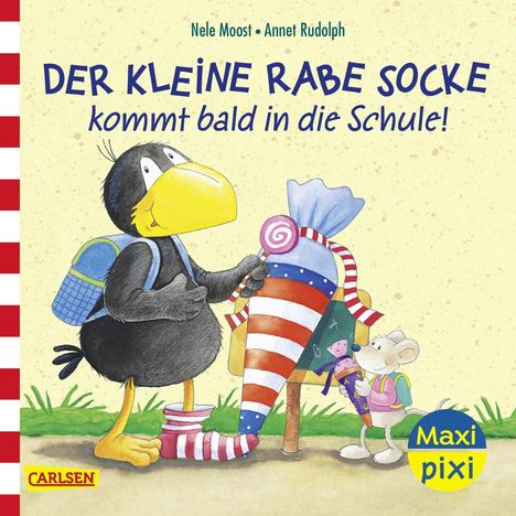 "Der kleine Rabe Socke kommt bald in die Schule!" Ein Rabe mit Schulranzen und Schultüte neben einer Maus mit Schultüte.
