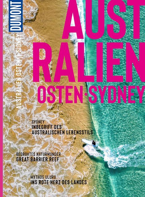"AUTRALIEN OSTEN · SYDNEY", klare Überschrift. Ein Surfer im blauen Meer nahe einer beigen Küstenlinie.