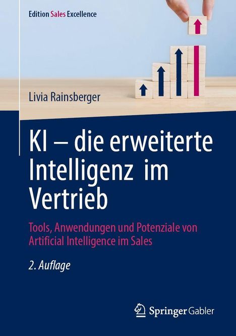 "Buchtitel: 'KI – die erweiterte Intelligenz im Vertrieb'. Illustration: Eine Hand platziert einen Block mit Pfeilen. Logo unten."