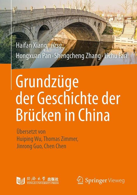 "Grundzüge der Geschichte der Brücken in China." Bild einer steinernen Brücke über stillem Wasser bei Tageslicht.
