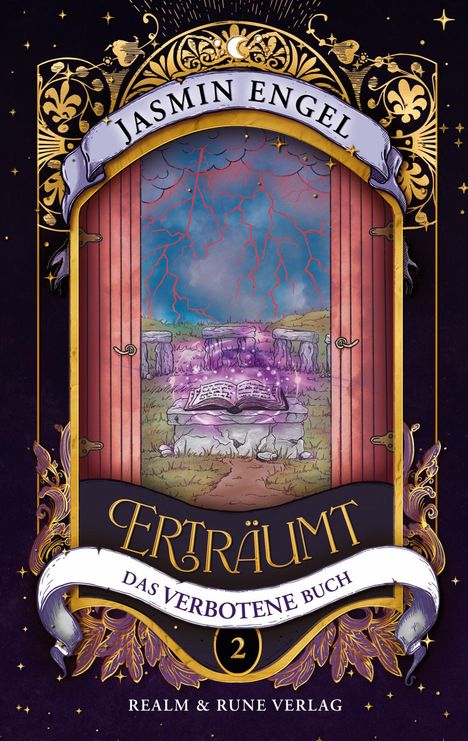 "Jasmin Engel, Erträumt: Das verbotene Buch 2, Realm & Rune Verlag." Illustration eines magischen Buches unter Blitzhimmel.