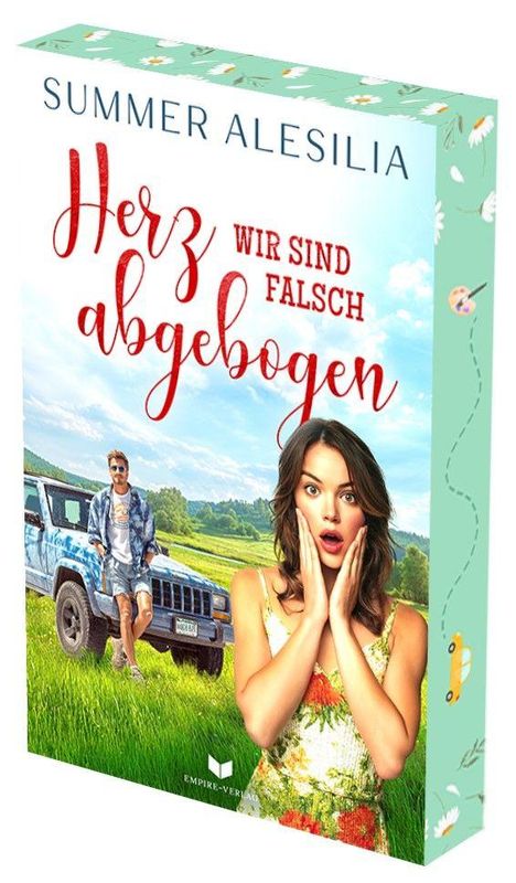 „Herz abgebogen. Wir sind falsch.“ Eine erstaunte Frau, ein Mann lehnt an einem blauen Jeep auf einer Wiese.