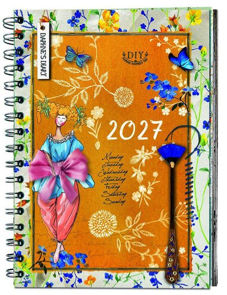 "Daphne's Diary", "2027", Wochentage in Handschrift, blumiges Design, Illustration einer Frau in einem Kleid mit Schleife.