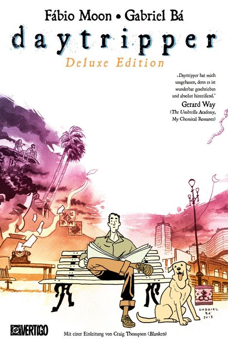 „Fábio Moon ∙ Gabriel Bá; daytripper Deluxe Edition“; Mann mit Zeitung auf Bank, Hund daneben, Hintergrund tropisch.