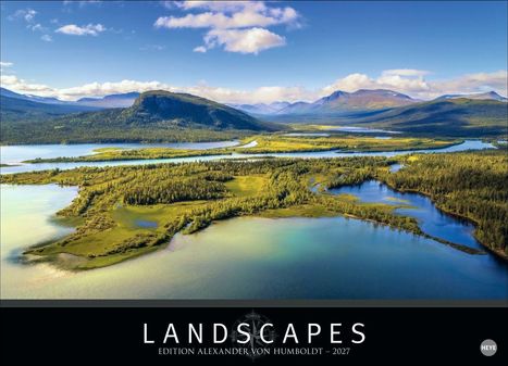 "LANDSCAPES, Edition Alexander von Humboldt – 2027." Naturansicht eines Flusses mit Inseln, Bergen und blauem Himmel.