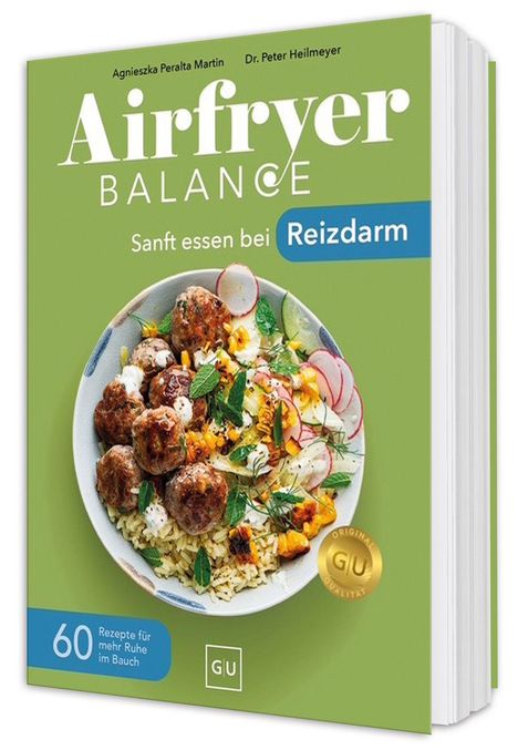 Ein Kochbuch mit grünem Cover, oben steht „Airfryer Balance“. Unten: „60 Rezepte für mehr Ruhe im Bauch“. Darunter ein Bild von Essen.