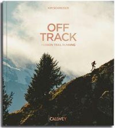 Text: "OFF TRACK. Fusion Trail Running". Im Hintergrund Berglandschaft mit Läufer auf einem Hügel und einen Baum.
