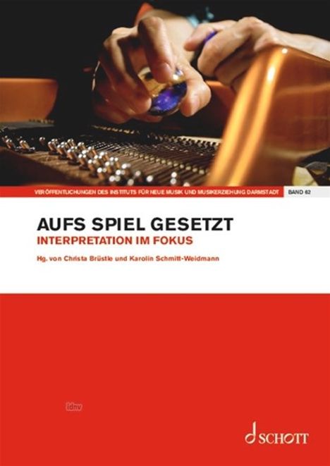 Aufs Spiel gesetzt, Buch