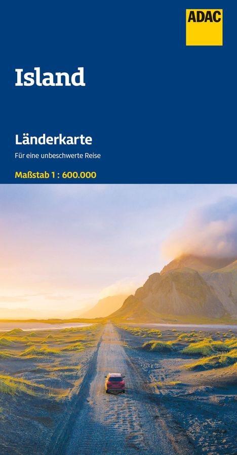 „Island Länderkarte“, „Für eine unbeschwerte Reise“, „Maßstab 1: 600.000“. Straße mit rotem Auto, Berge im Hintergrund.